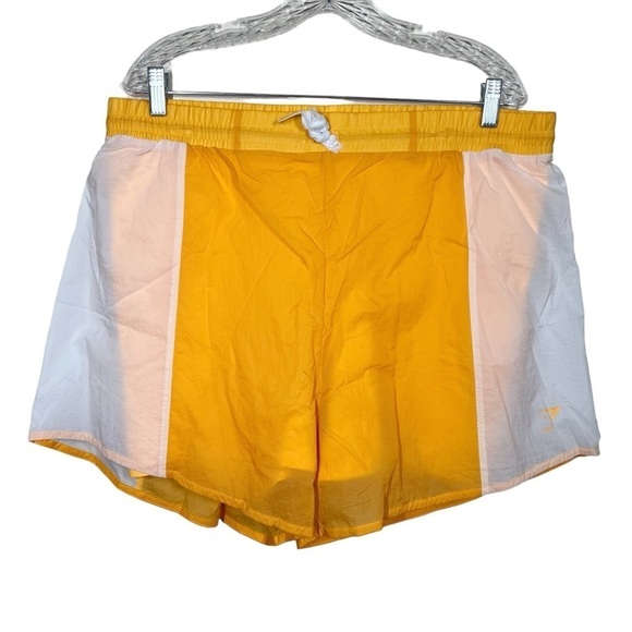 Gymshark Womens Pulse 2 In 1 Running Shorts Apricot Orange Size XXL NWOT - Picture 1 of 7